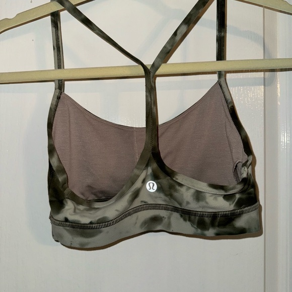 Lululemon Flow Y Lululemon Army Green Tie Dye Top Size 32A - Picture 3 of 9